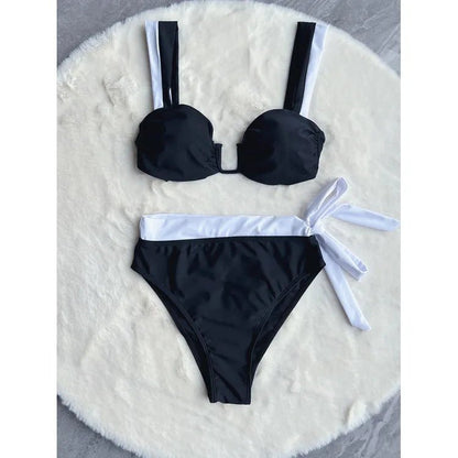Bikini noir et blanc pour femmes – deux pièces, taille haute tendance et design chic - ClaretteClarette